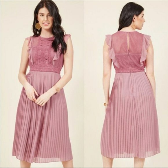 Modcloth Dresses & Skirts - NEW Modcloth Ruffle in Florence Mauve Midi Dress M
